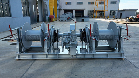Hydraulinen yhdistetty tuulilasi ja kiinnitysvinssi